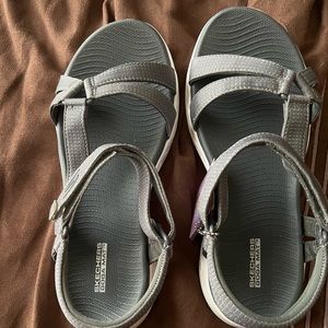 Women’s Skechers sandals size 8